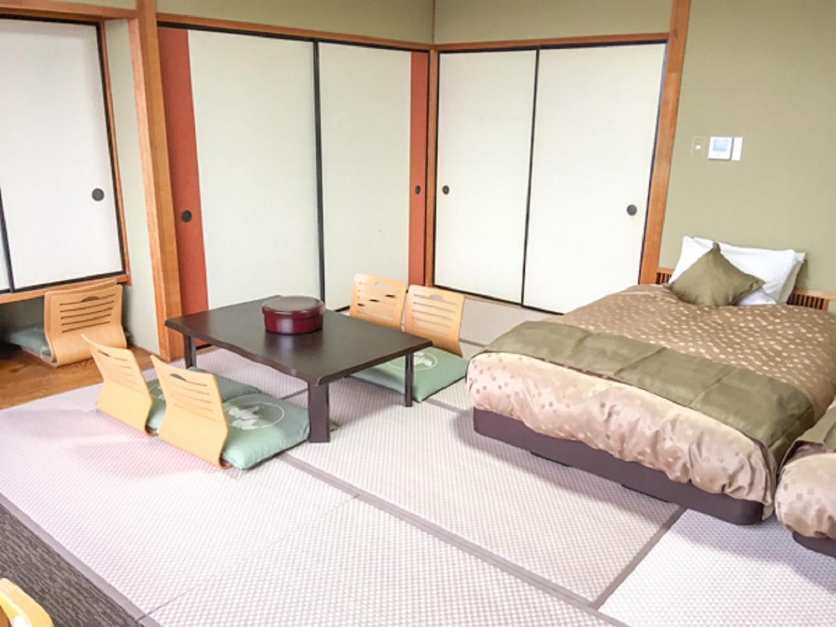 Livemax Resort Kaga Yamashiro Екстер'єр фото