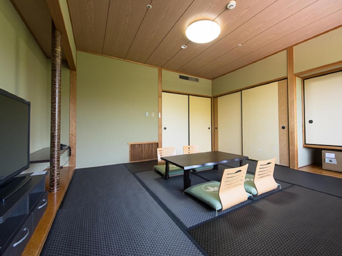 Livemax Resort Kaga Yamashiro Екстер'єр фото