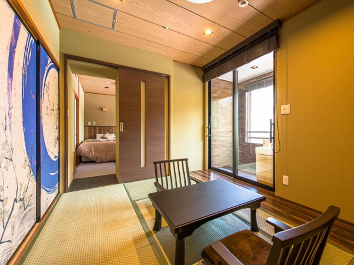 Livemax Resort Kaga Yamashiro Екстер'єр фото