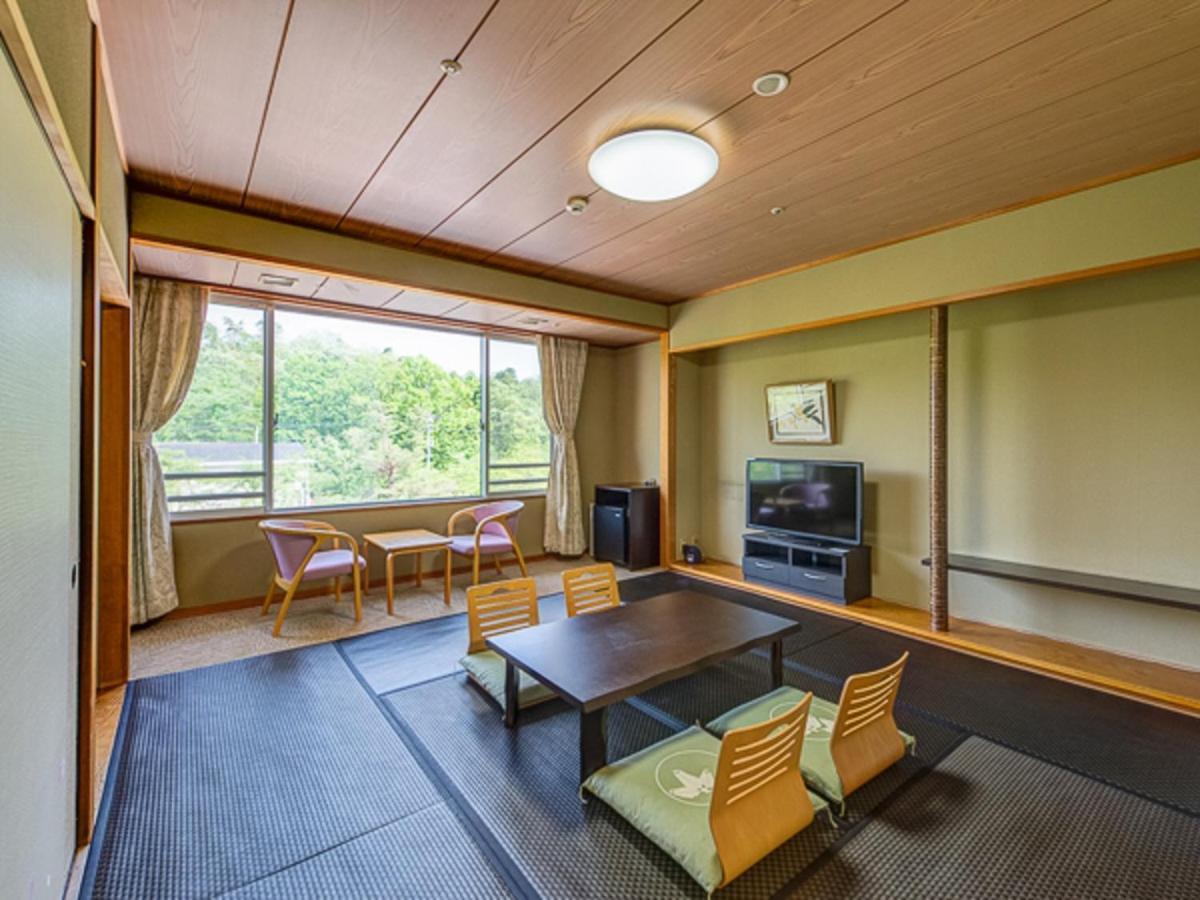 Livemax Resort Kaga Yamashiro Екстер'єр фото